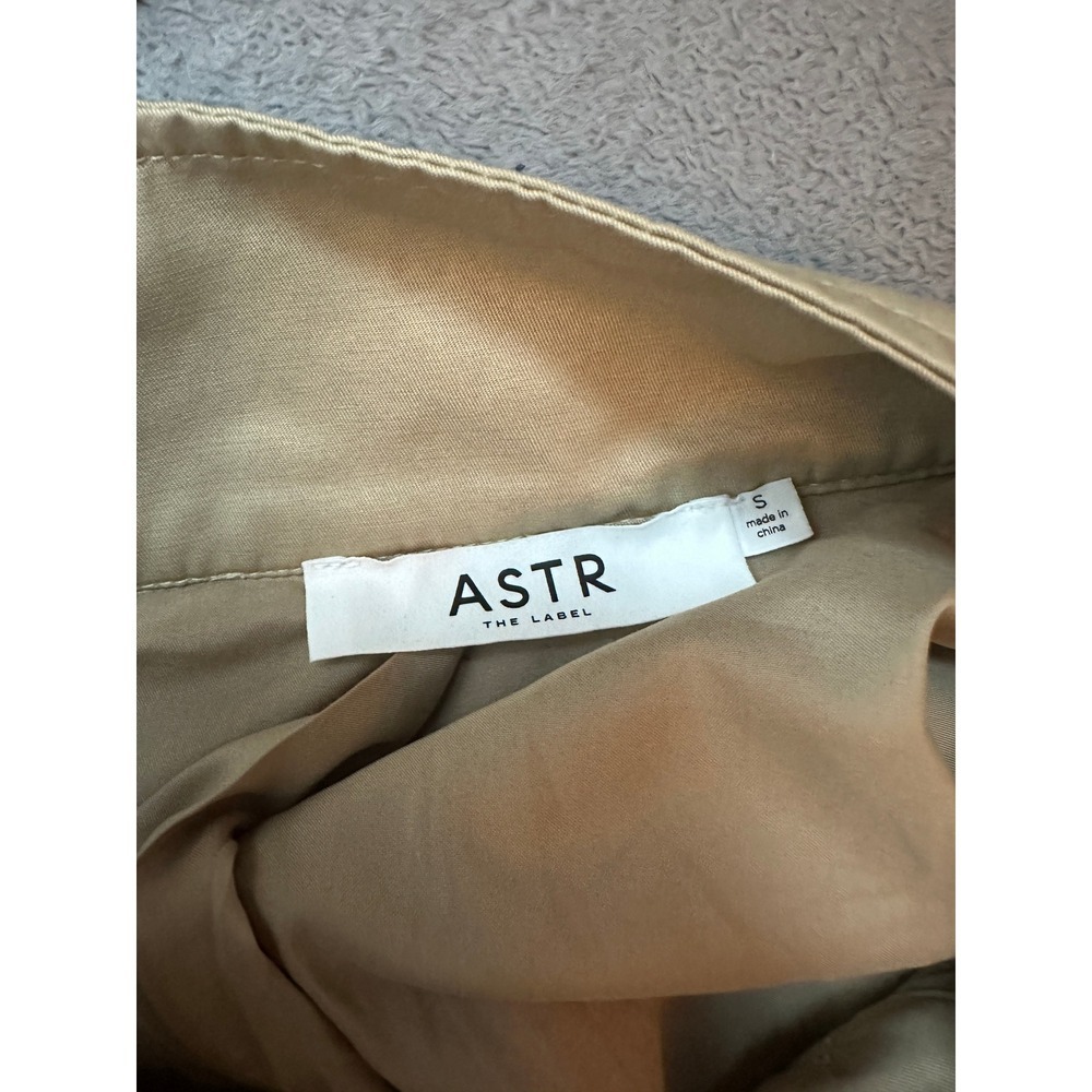 ASTR Estero Gathered Sleeve Bomber Jacket Women Small Beige NWOT - Picture 11 of 11